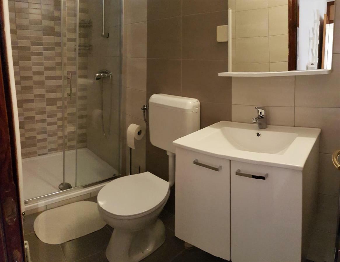 Apartament Graso *